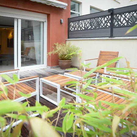 Au 30 Centre Grand Palais 4*