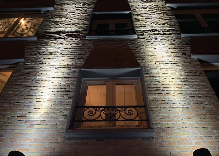 Au 30 Centre Grand Palais 4*