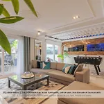 Au 30 Centre Grand Palais Aparthotel 4*