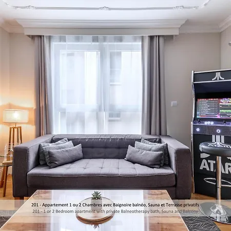 Au 30 Centre Grand Palais شقة فندقية ليل