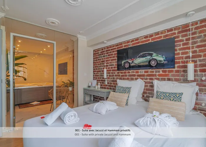 Au 30 Centre Grand Palais 4*