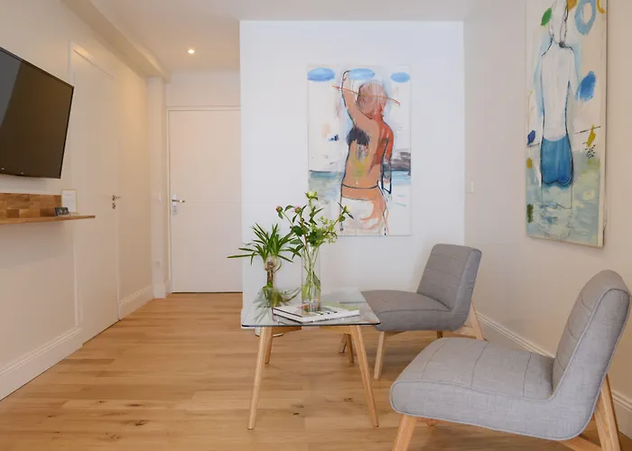 Au 30 Centre Grand Palais 4*