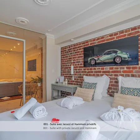 Au 30 Centre Grand Palais 4*