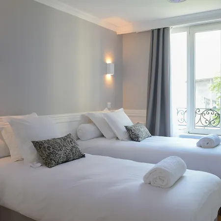 Au 30 Centre Grand Palais Hotel apartamentowy