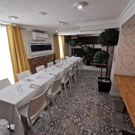 Hotel apartamentowy Au 30 Centre Grand Palais Lille